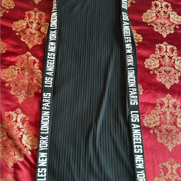 Black Ribbed Travel Maxi Dress (Size L) - Picture 5 of 5